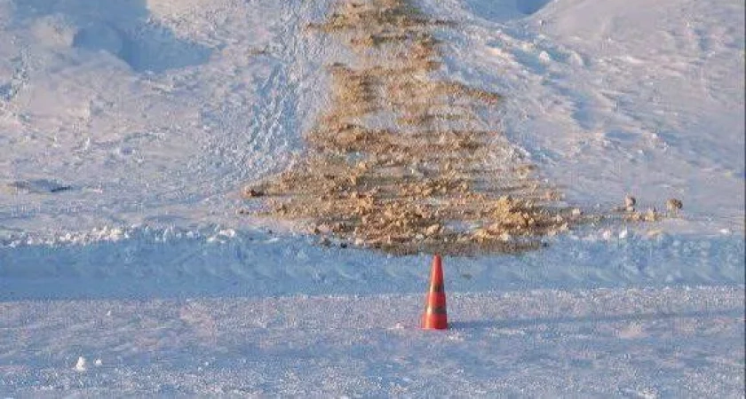 В Иркутской области две сестры пострадали при катании с горки рядом с дорогой