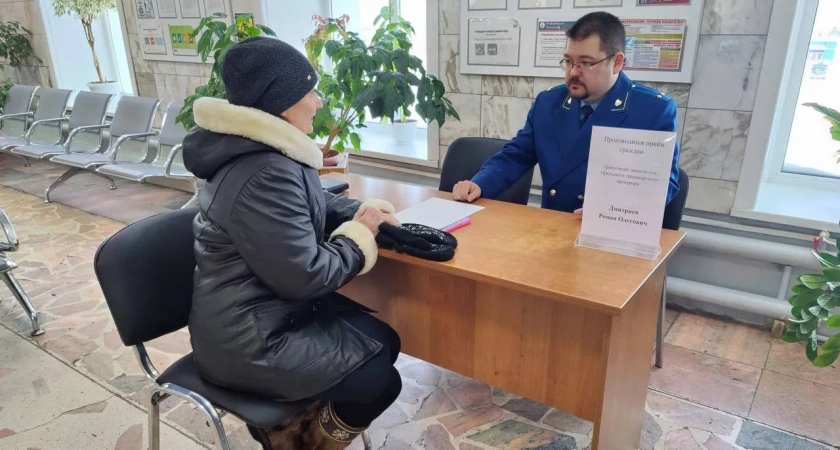 В Усолье-Сибирском транспортная прокуратура провела выездной прием жителей