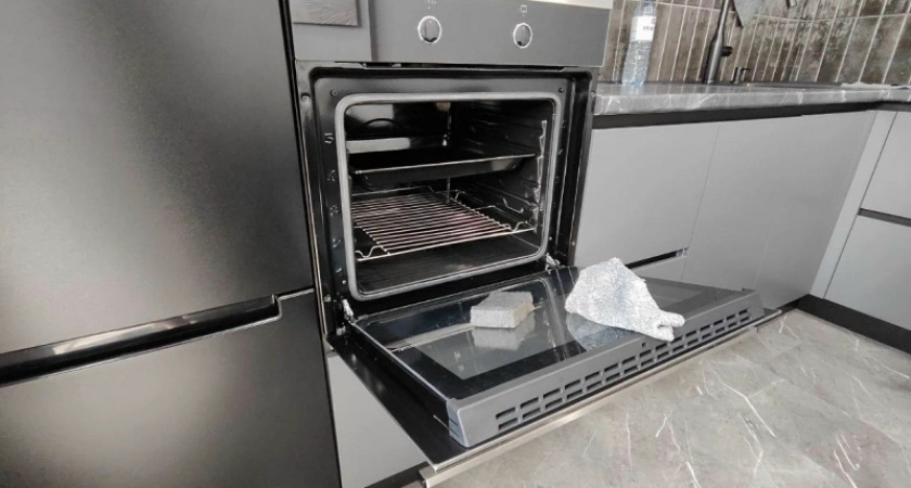 3 фрукта на противень —- духовка сверкает как экспонат в музее: никакого жира, нагара и копоти