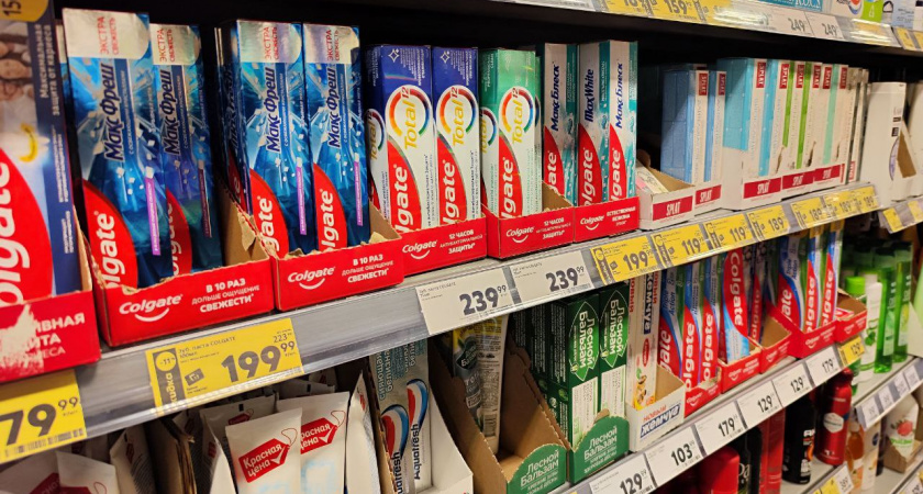 Невзрачный тюбик оказался в разы лучше премиальных: Роскачество назвало лучшую марку бюджетной зубной пасты