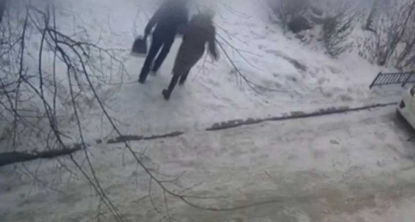 В Иркутске грабитель похитил у пенсионерки 60 тысяч рублей