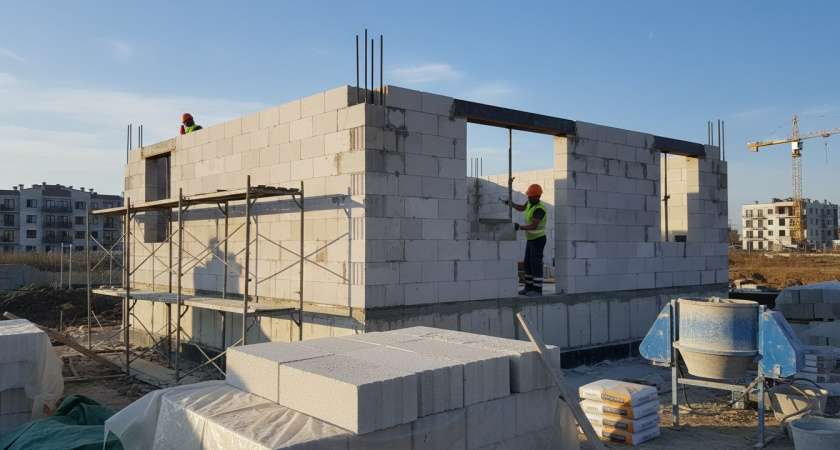 Дом из газобетона не выстоит — если забыть один элемент: о чем упорно молчат строители