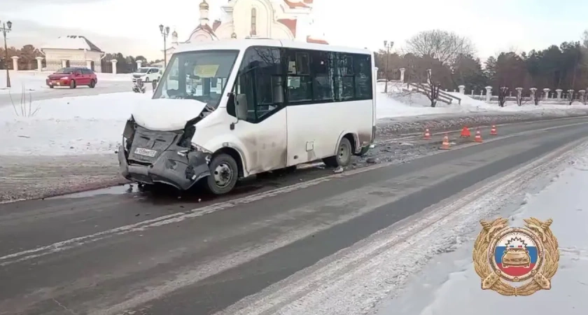 В Иркутской области столкнулись два пассажирских автобуса