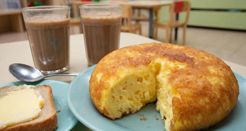 Мне платили зарплату за этот рецепт. Как готовили нежнейший омлет на завтрак в советских детсадах