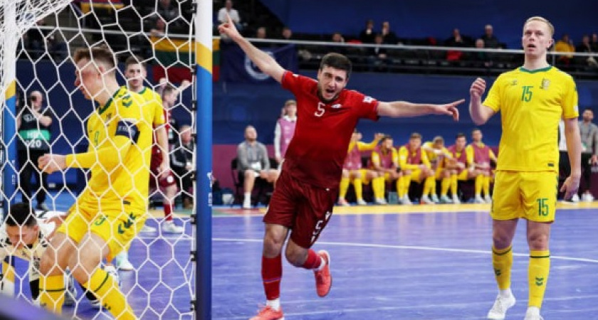 Сборная Армении по футзалу с иркутянином в составе пробилась в четвертьфинал чемпионата Европы