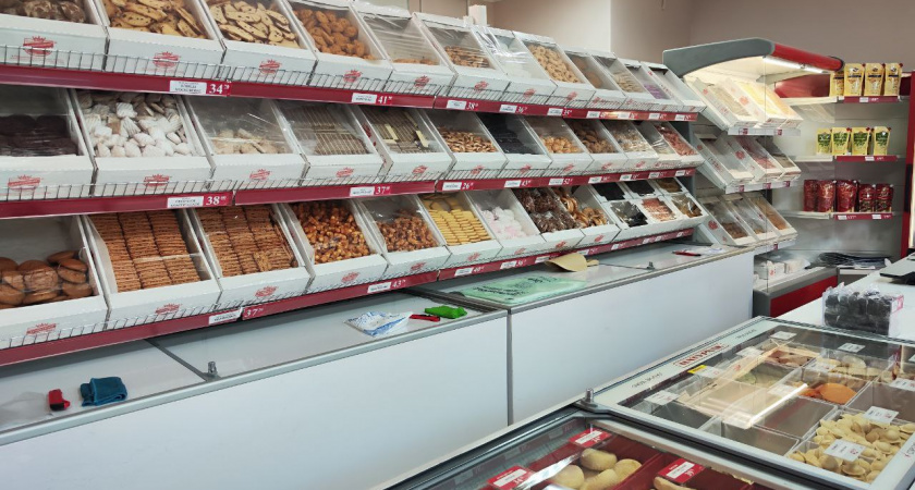 Не хочу весь день стоять у плиты на Масленицу: взяла в "Ермолино" три вида блинов — вот чем удивил состав полуфабрикатов