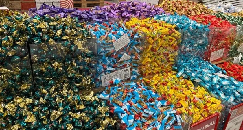 "Вместо химии и сахара": нашли в "Светофоре" иранские сладости, которые вкуснее дорогих десертов