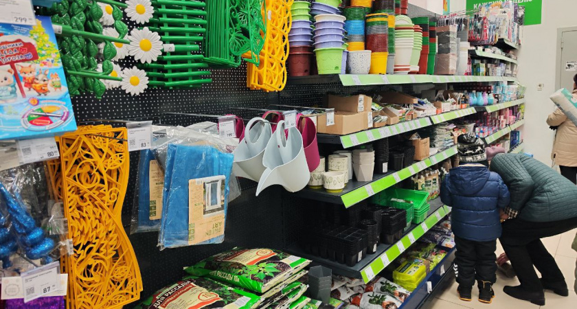 Дачники, берите на заметку: в "Фикс Прайс" сейчас много полезного для сада и огорода – делюсь находками