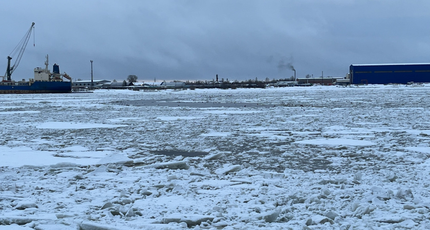 В Иркутской области появилась ледовая трещина