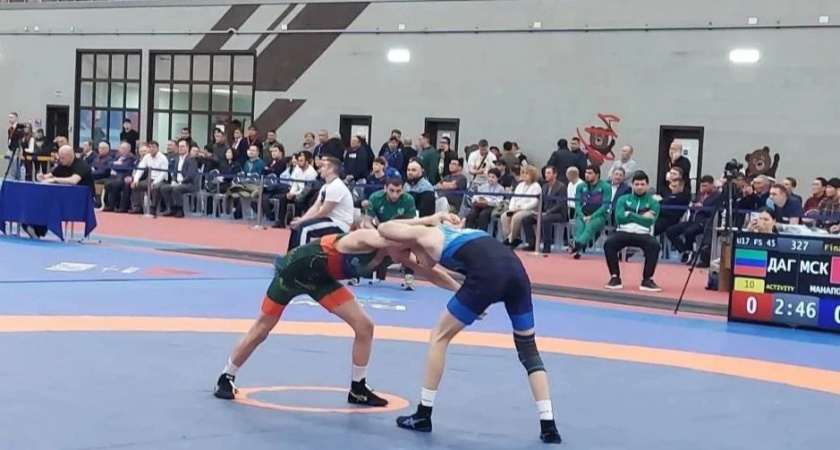 В Иркутской области стартовало первенство России по вольной борьбе среди юниоров