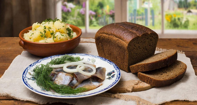 Дешевая и полезная рыба для людей после 60: не содержит ртути, богата йодом и селеном