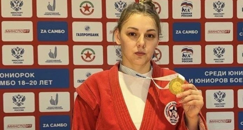 Спортсменка из Усолья-Сибирского выиграла “золото” на всероссийском турнире по самбо в Казани