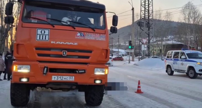 Водитель “КамАЗа” насмерть сбил пешехода в Иркутской области