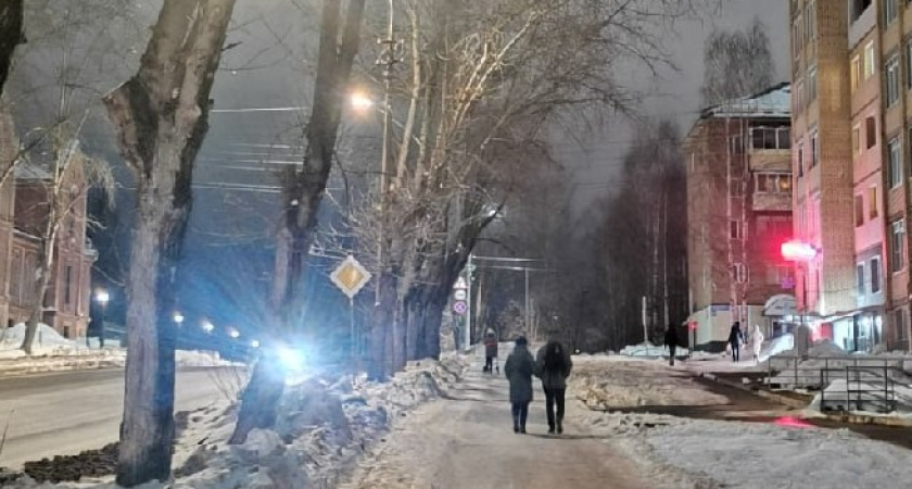 В Усолье-Сибирском молодые пары обсудили с экспертами семейные трудности