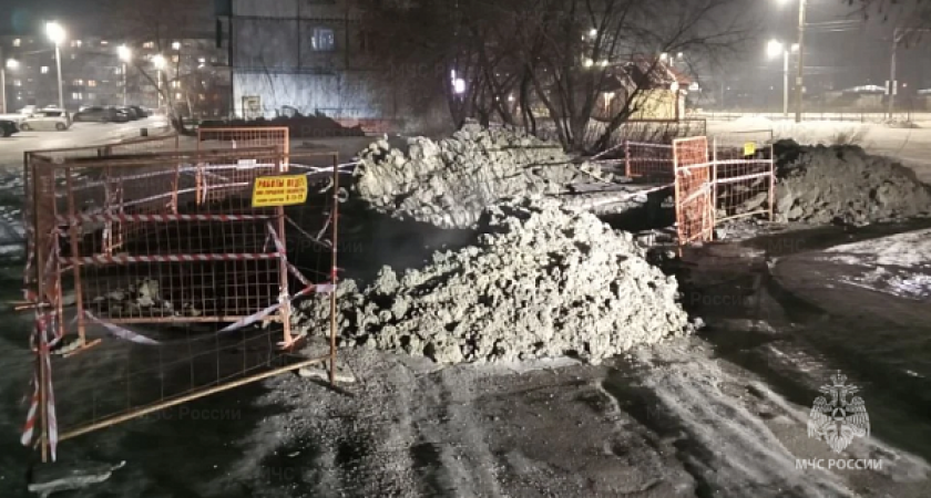 В Усолье-Сибирском более 600 человек остались без холодной воды из-за коммунальной аварии