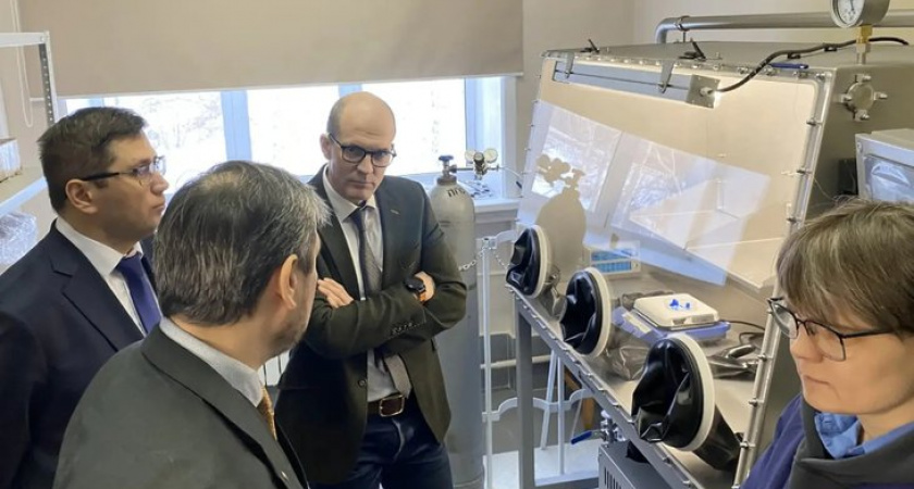 В Иркутской области открыли молодежную лабораторию по разработке полимеров