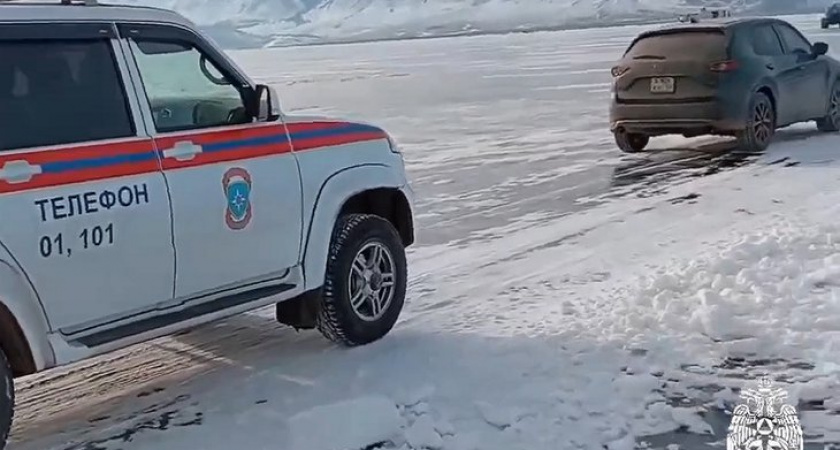 В Иркутской области водителей массово штрафуют за выезд на лёд Байкала