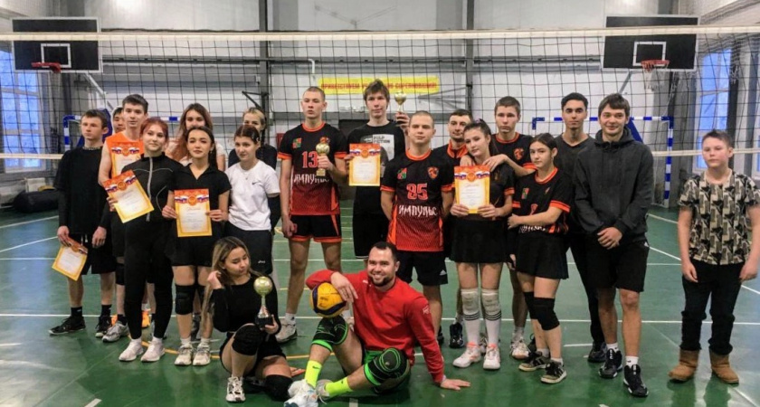 Открытый новогодний турнир по волейболу в посёлке Железнодорожный