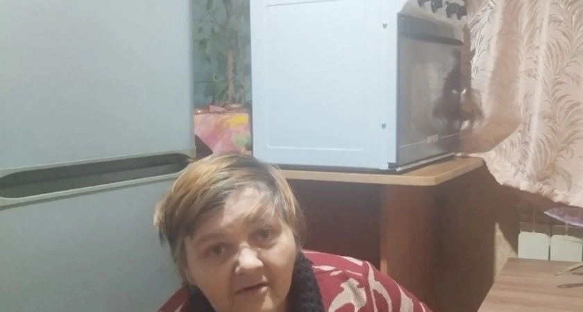 Фото к статье: Забота и внимание: история о том, как предприниматель помог инвалиду-колясочнице с покупкой плиты