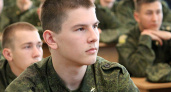 Среди задержанных на январских митингах начали искать уклонистов