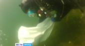 Водолазы чистят дно Байкала от мусора