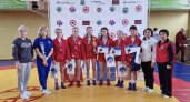 Усольские спортсменки выиграли серебро на первенстве СФО по самбо