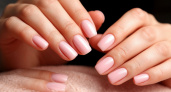 Для поклонников минимализма: показан антивозрастной маникюр на весну 2025 года