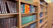 Усольчанин передал авторскую книгу в библиотеки Иркутской области