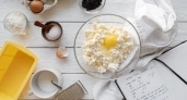 Пачка творога и 1 яйцо: Нежный завтрак за 7 минут уже на столе — и это не сырники