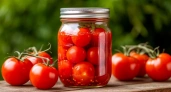 Секрет вкусных помидоров на зиму: рассол исчезает первым — делюсь рецептом