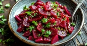 Салат "Королевский" со свеклой: такой вкусный, что домашние пищат от удовольствия —"Шуба" теперь в пролете
