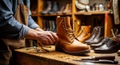 Соль вместо клея: сапожник поведал секрет моментального ремонта лопнувшей подошвы - держится годами