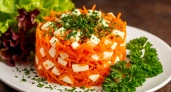 На деревенской свадьбе попробовала салат с морковью: простой и очень вкусный, а готовить - 2 минуты