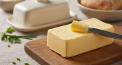 Фонарик в помощь: вот как выбрать натуральное сливочное масло без "надувательства"