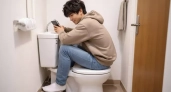 Почему японцы садятся на унитаз лицом вперед: причина удивляет — но логика в этом есть