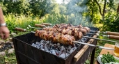Мясо буквально тает во рту: 3 беспроигрышных способа вкусно замариновать свинину для сочного шашлыка