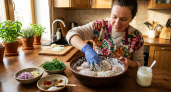 Больше не мучаюсь с сухим мясом: мариную курицу кефиром — результат нежнее любого деликатеса