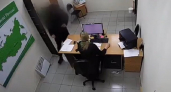 Житель Иркутской области дважды за месяц ограбил один офис микрозаймов и отправится в колонию