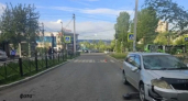 В Иркутской области водитель иномарки наехал на двух школьниц с электросамокатом