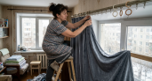 Тяжёлые шторы-пылесборники уходят в прошлое: 4 стильных решения для полной приватности и защиты от жары