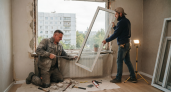 Пластиковые окна — прошлый век: модная замена не пропускает шум, холод и зной — даже простой интерьер превращает в премиальный