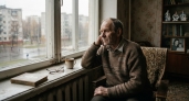 Жить одному — проще и полезнее: 6 советов психологов, почему после 60 стоит сократить общение с друзьями