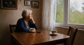 Трудно ли жить одной в старости: ответ 70-летней соседки без мужа, к которой дети приезжают раз в год