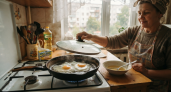 Жарю не на масле и не на сале: 3 ложки на сковороду — яичница нежнее суфле