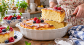 1 ложка в миску — и творожная запеканка взлетает выше облаков: нежная как суфле и не оседает после духовки