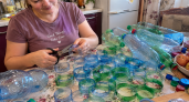 Бутылки режу как колбасу — на толстые кольца: получается «пластиковый LEGO» для дома и дачи — заменил мне 6 вещей