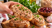 Эта закуска сытнее мяса: нежнейший фасолевый паштет тает во рту словно крем — приготовите один раз и больше не сможете остановиться