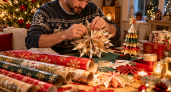 Упаковочную бумагу из Fix Price перед Новым годом выношу рулонами, но ничего не заворачиваю: 5 крутых переделок — не стыдно даже подарить