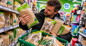 Древесный наполнитель в Fix Price сметаю пачками, хотя кошки нет: 5 хитрых применений — в шкафу, машине и на даче пашет без остановок
