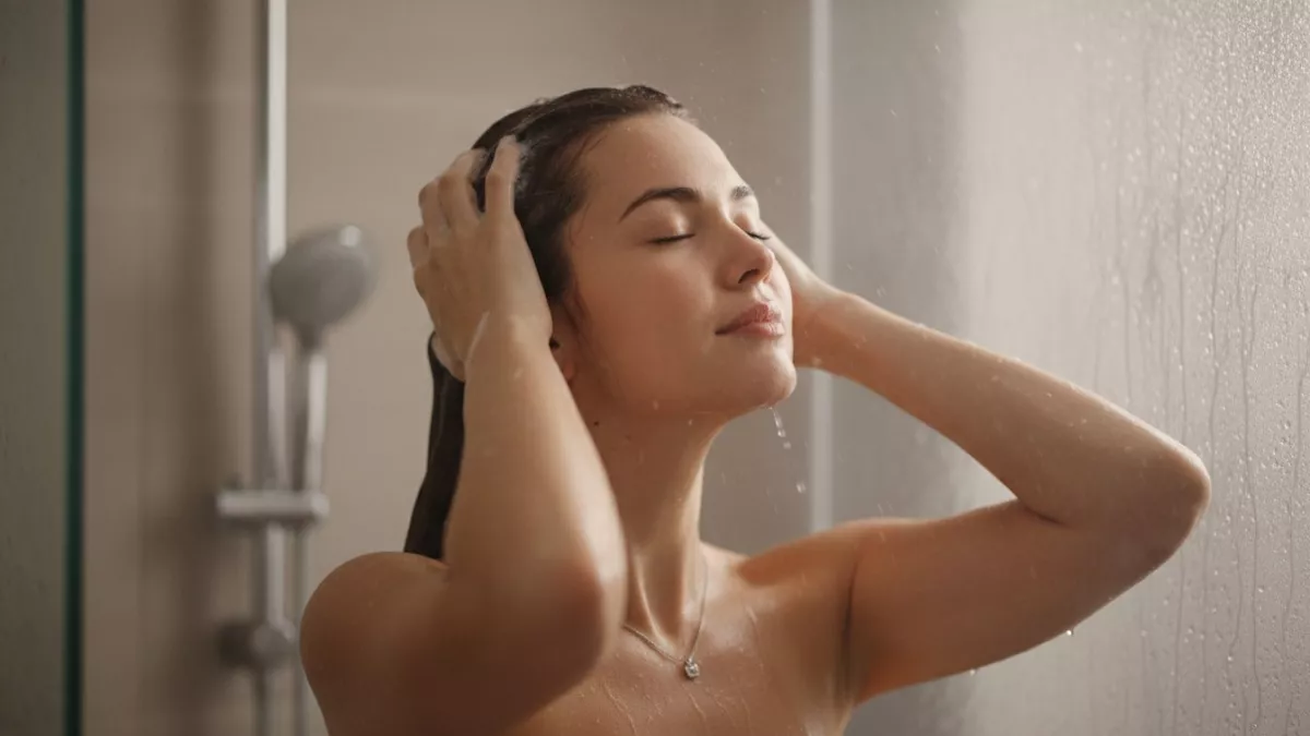 Нужно ли мыть голову 2 раза подряд? Трихолог поставил точку